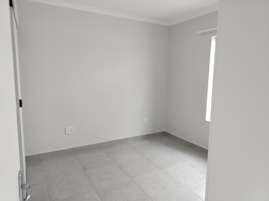 To Let 3 Bedroom Property for Rent in Stellendale Western Cape